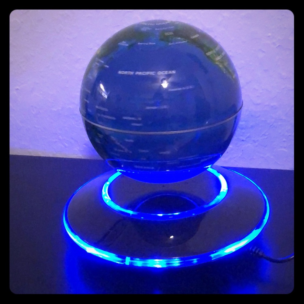 Magnetic Levitation and Rotation Globe- Does not have a box